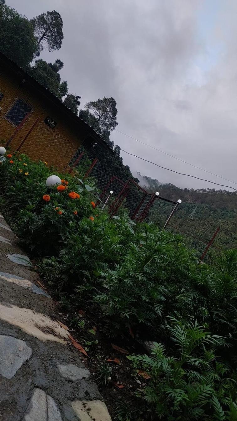 Krishna Kutir, Talla Ramgarh By The Meditating Society Extérieur photo